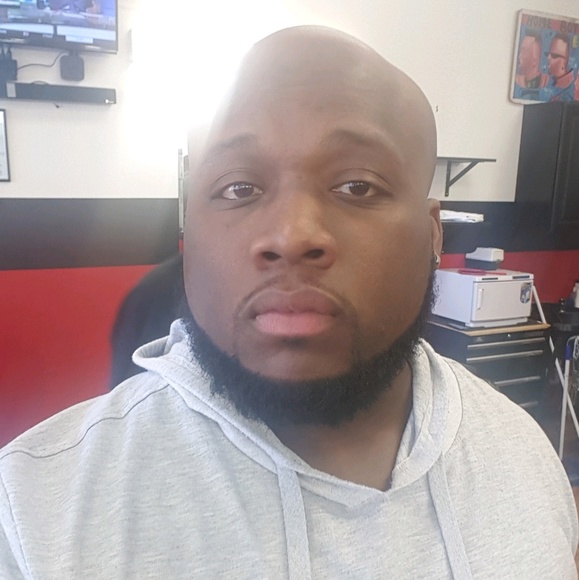 Meet your Posher, Kenan - Picture 1 of 1